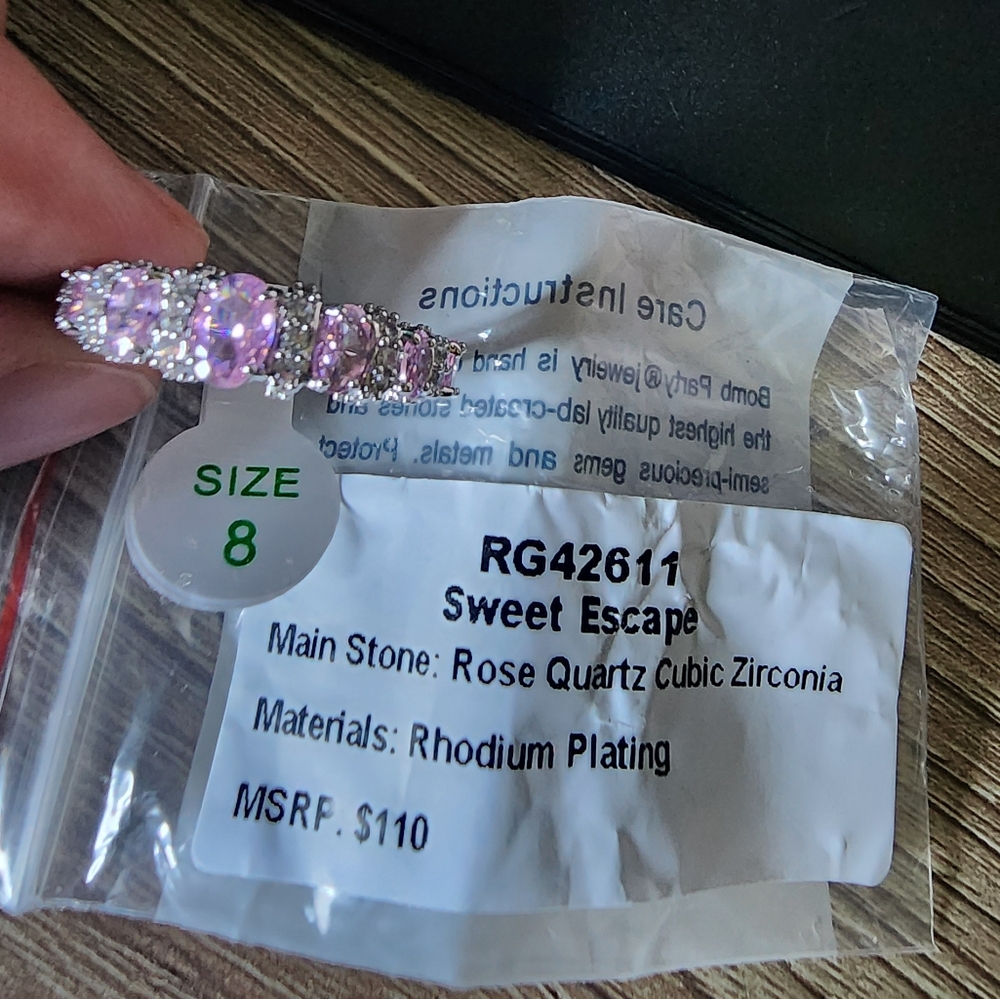 Sweet Escape Bomb Party Size 8